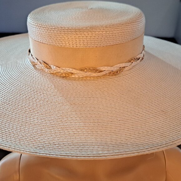 VTG Fedoria Women's Cream Lacquered Straw Large Brim 16" Hat Melania Trump Style - Picture 2 of 5